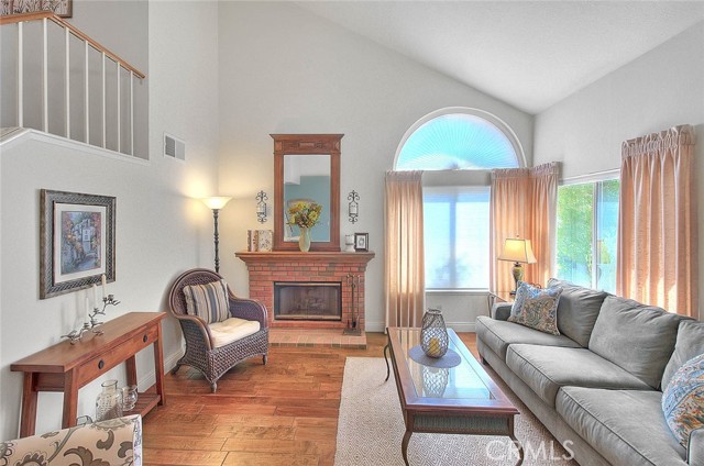 13563 Meadow Crest Drive, Chino Hills CA: https://media.crmls.org/medias/828f35d8-104b-46bd-a50f-24e743ad0db4.jpg