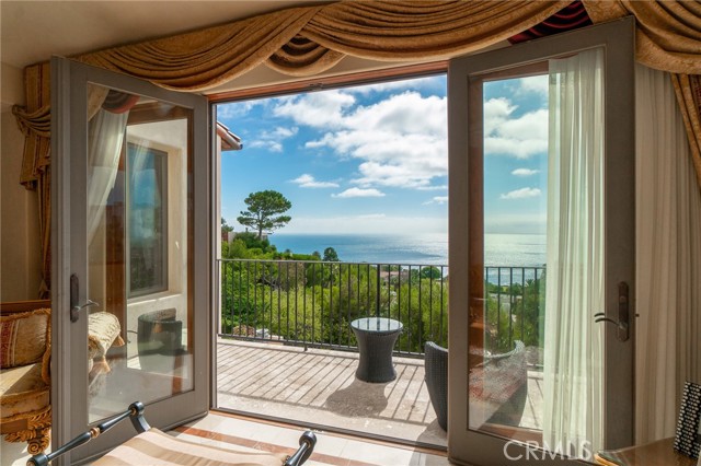 Detail Gallery Image 7 of 54 For 30057 via Victoria, Rancho Palos Verdes,  CA 90275 - 4 Beds | 5 Baths
