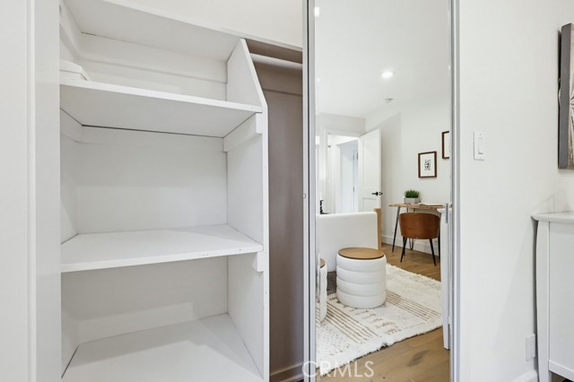 Detail Gallery Image 23 of 34 For 12308 La Maida St, Valley Village,  CA 91607 - 3 Beds | 2 Baths