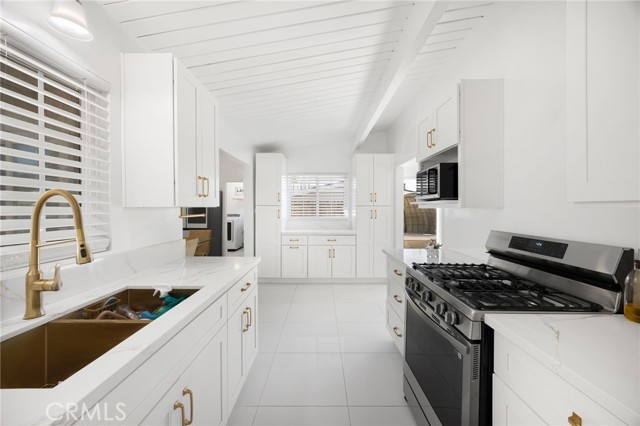 Detail Gallery Image 12 of 39 For 11325 Weber, Moreno Valley,  CA 92555 - 3 Beds | 2 Baths