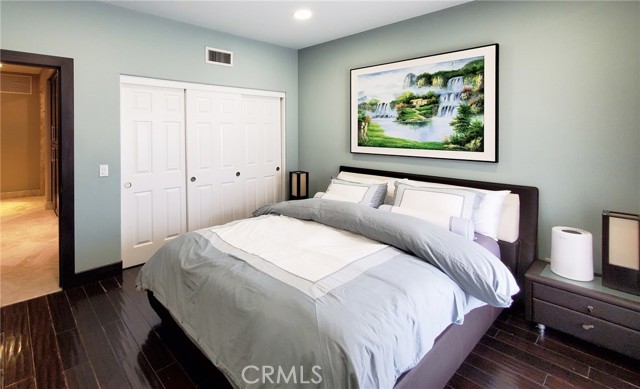 34 Sunset Cove, Newport Coast CA: https://media.crmls.org/medias/829110c4-844c-4c51-95a7-47c606384f44.jpg
