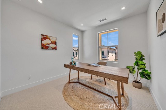 104 Eversedge, Irvine CA: https://media.crmls.org/medias/82914f8a-3be6-48a9-a6e4-6da8613bf03f.jpg