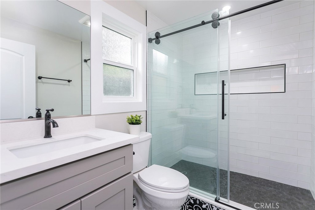 MLS #OC25147950 img 31