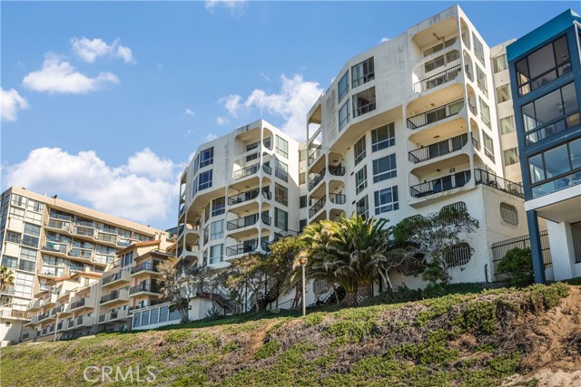 565 Esplanade, Redondo Beach, California 90277, 1 Bedroom Bedrooms, ,1 BathroomBathrooms,Residential,Sold,Esplanade,SB23142928