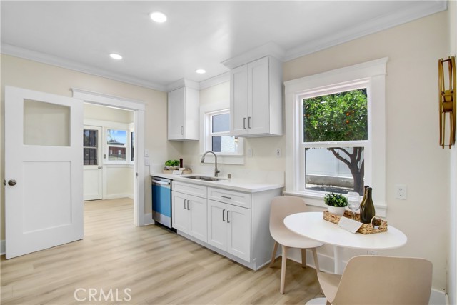 293 E Congress Street, Colton CA: https://media.crmls.org/medias/82920d6f-775a-4f18-bc58-a0aba6873487.jpg