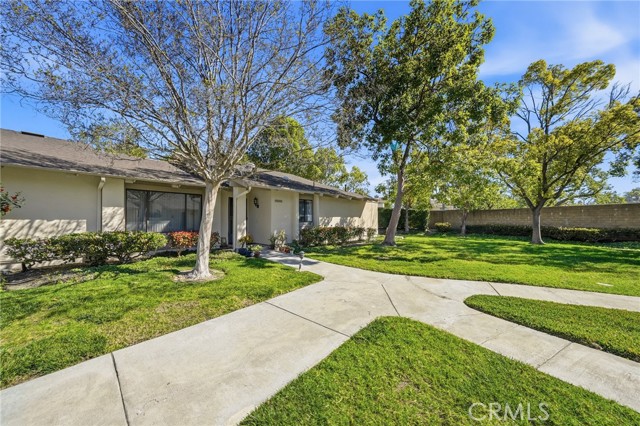 Detail Gallery Image 2 of 12 For 13108 Avenida Santa Tecla 714c,  La Mirada,  CA 90638 - 3 Beds | 2 Baths