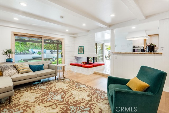 4031 Rousseau Lane, Palos Verdes Peninsula, California 90274, 3 Bedrooms Bedrooms, ,2 BathroomsBathrooms,Residential,Sold,Rousseau,PV22183505