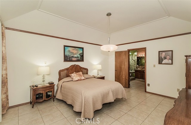 Detail Gallery Image 19 of 50 For 7355 N Pacific Ave, Fresno,  CA 93711 - 4 Beds | 3 Baths