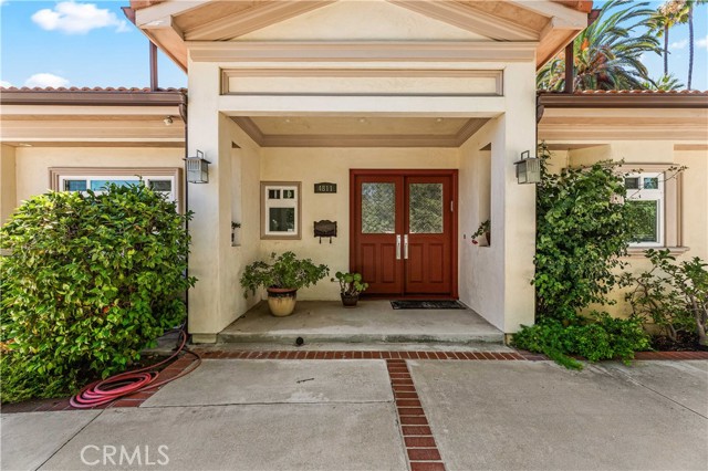 4811 Heaven Avenue, Woodland Hills CA: https://media.crmls.org/medias/8293b81b-d047-415b-a4c4-6a80336153c2.jpg