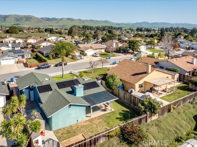 Detail Gallery Image 11 of 15 For 330 Kestrel Way, Nipomo,  CA 93444 - 3 Beds | 2 Baths