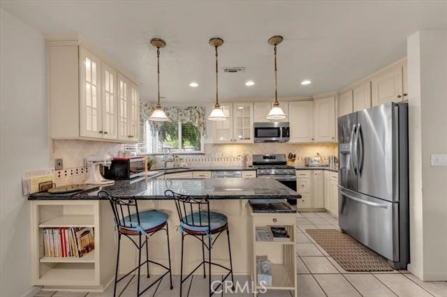 Detail Gallery Image 15 of 48 For 340 W Christina Dr, Red Bluff,  CA 96080 - 4 Beds | 2 Baths