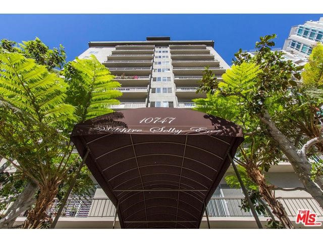 Detail Gallery Image 3 of 12 For 10747 Wilshire #904,  Los Angeles,  CA 90024 - 2 Beds | 2 Baths