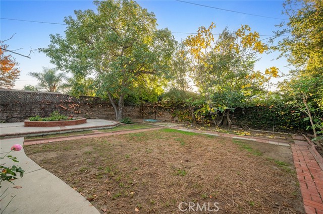 5715 Norwich, Van Nuys CA: https://media.crmls.org/medias/8295b8d9-a5e7-487b-9957-30796da41823.jpg