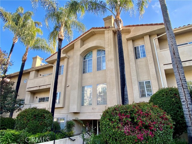 Detail Gallery Image 1 of 1 For 5240 Vantage Ave #101,  Valley Village,  CA 91607 - 2 Beds | 2/1 Baths