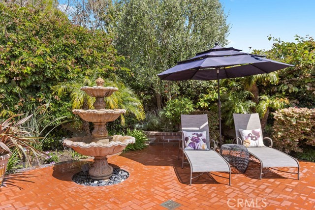 Detail Gallery Image 2 of 57 For 30 Jetty Dr, Corona Del Mar,  CA 92625 - 2 Beds | 2 Baths