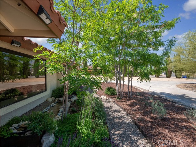 Detail Gallery Image 7 of 55 For 14685 Genesee Rd, Apple Valley,  CA 92307 - 3 Beds | 2/2 Baths