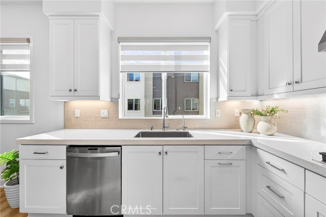 Detail Gallery Image 23 of 60 For 132 Abacus, Irvine,  CA 92618 - 3 Beds | 3/1 Baths