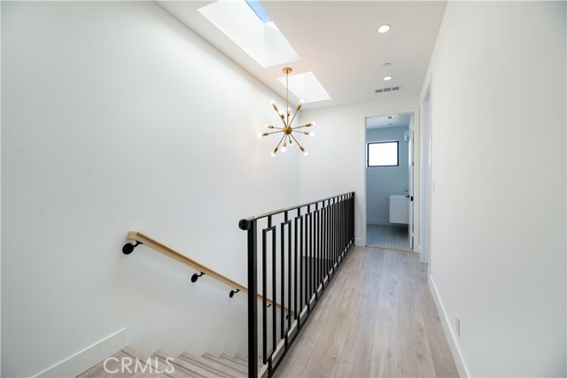 Detail Gallery Image 18 of 26 For 1809 S Longwood, Los Angeles,  CA 90019 - 4 Beds | 3 Baths