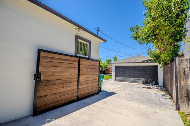 Detail Gallery Image 33 of 38 For 417 E 44th Way, Long Beach,  CA 90807 - 3 Beds | 2 Baths