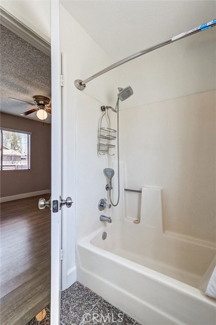 Detail Gallery Image 16 of 35 For 3642 Oak Creek Dr #D,  Ontario,  CA 91761 - 2 Beds | 2 Baths