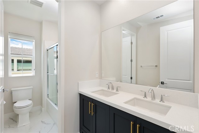 230 Holliston, Lake Forest CA: https://media.crmls.org/medias/8299baa7-bc9d-4f91-bcd7-8c485fc43ce7.jpg
