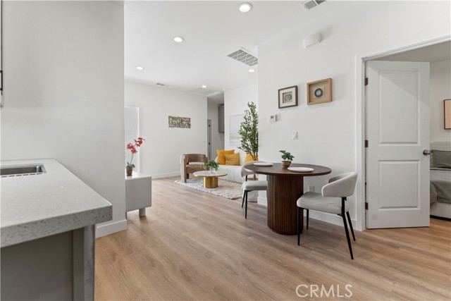 Detail Gallery Image 3 of 14 For 13158 Cedar St, Westminster,  CA 92683 - 2 Beds | 2 Baths