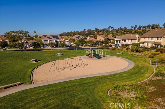 411 Bolivia, San Clemente CA: https://media.crmls.org/medias/829acd66-21be-4709-8cd2-e6c7998667b5.jpg