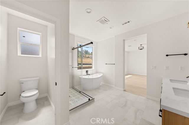 Detail Gallery Image 25 of 36 For 5978 Copperfield Ave, Riverside,  CA 92506 - 5 Beds | 4/1 Baths