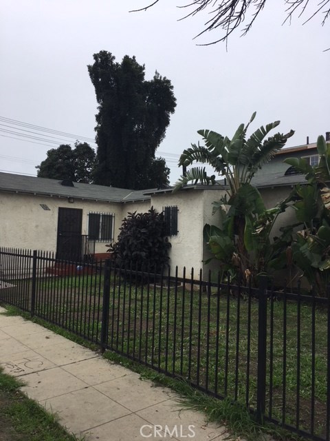 358 E 107th St, Los Angeles, CA 90003