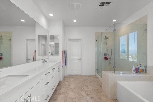 Detail Gallery Image 36 of 56 For 18797 Big Cedar Dr, Canyon Country,  CA 91387 - 5 Beds | 3 Baths