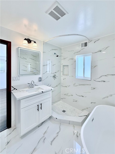 Detail Gallery Image 23 of 32 For 1229 Coventry Dr, Thousand Oaks,  CA 91360 - 4 Beds | 4 Baths