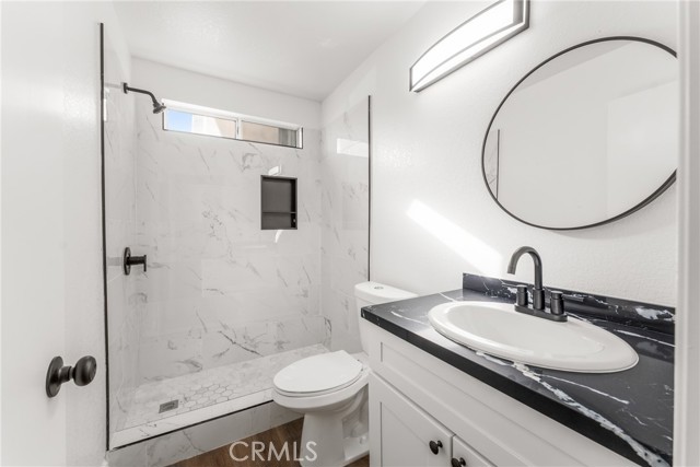 Detail Gallery Image 16 of 41 For 179 S Massachusetts, Lake Elsinore,  CA 92530 - 4 Beds | 3 Baths