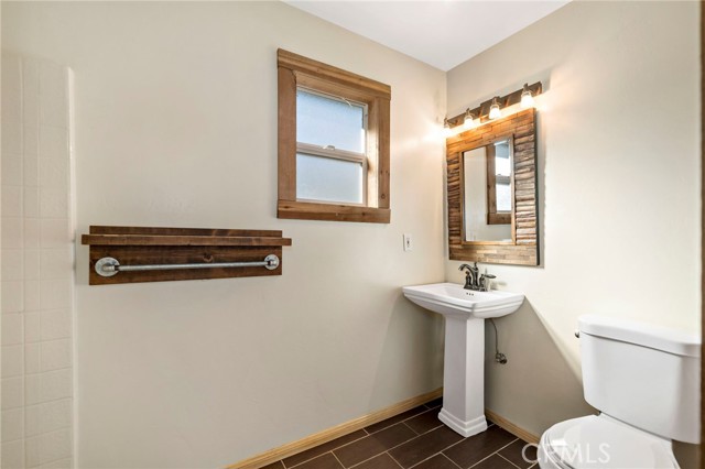 Detail Gallery Image 40 of 51 For 802 Knickerbocker Rd, Big Bear Lake,  CA 92315 - 2 Beds | 2 Baths