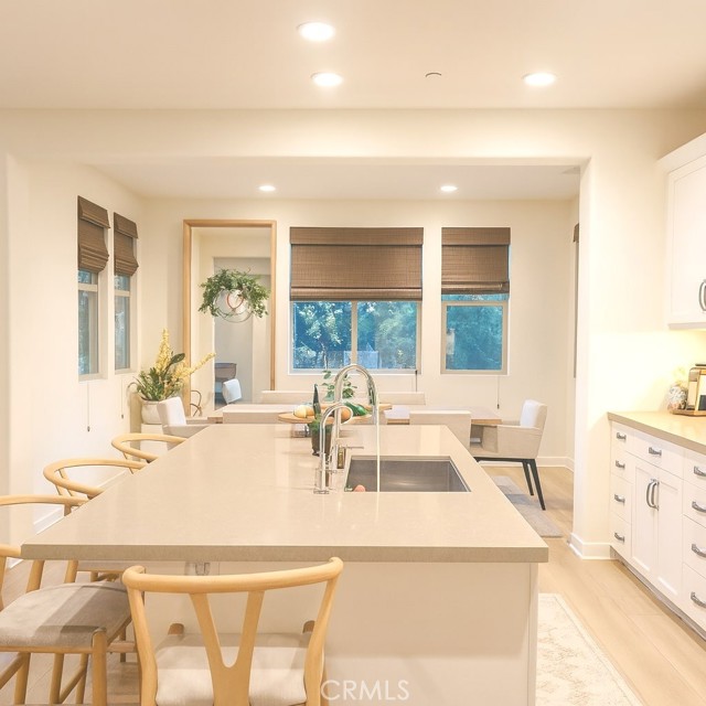 Detail Gallery Image 9 of 31 For 279 Barnes, Tustin,  CA 92782 - 4 Beds | 4/1 Baths