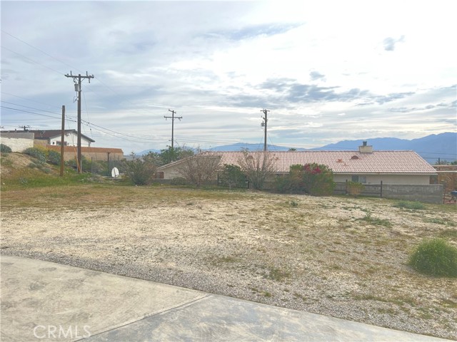 Detail Gallery Image 21 of 22 For 9875 La Paloma Ln, Desert Hot Springs,  CA 92240 - 4 Beds | 2/1 Baths