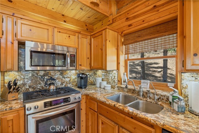 Detail Gallery Image 10 of 75 For 52815 Timberview Rd, North Fork,  CA 93643 - 3 Beds | 2 Baths