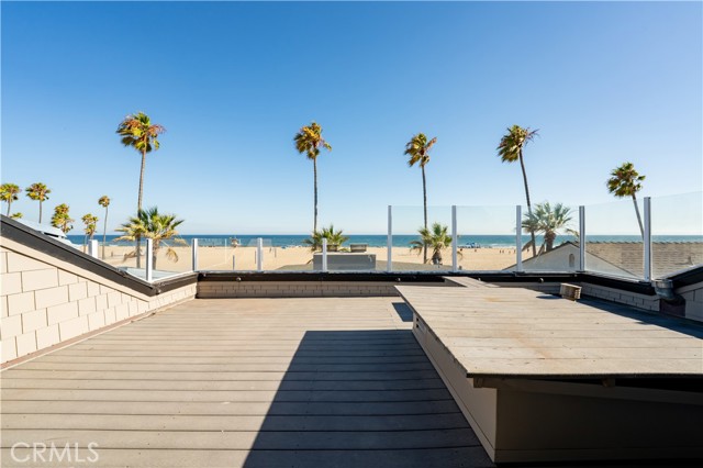 1510 W Oceanfront, Newport Beach CA: https://media.crmls.org/medias/829dd5e0-dc58-47ee-8185-3b969ff48b48.jpg