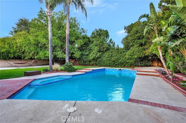 10938 Remmet Avenue, Chatsworth CA: https://media.crmls.org/medias/829e9a12-7710-403d-97fd-9d910f325f24.jpg