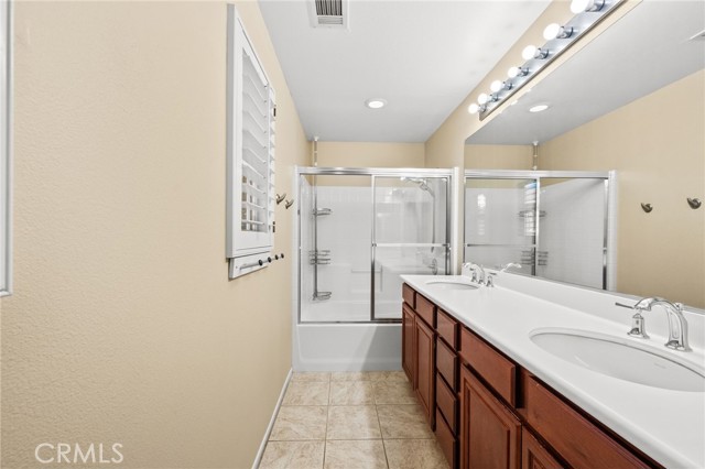 43 Three Vines Court, Ladera Ranch CA: https://media.crmls.org/medias/829ef518-79de-453b-8593-f42e87ffa5cb.jpg