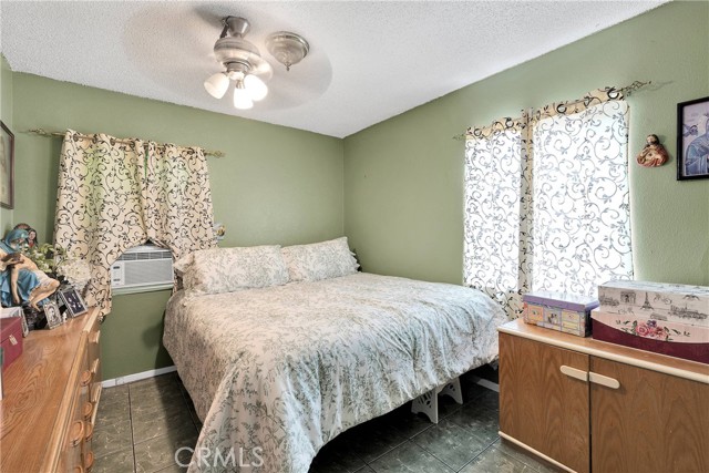 470 E Home Street, Long Beach CA: https://media.crmls.org/medias/829efe0e-e25f-4027-9120-2e3e4f6d3249.jpg