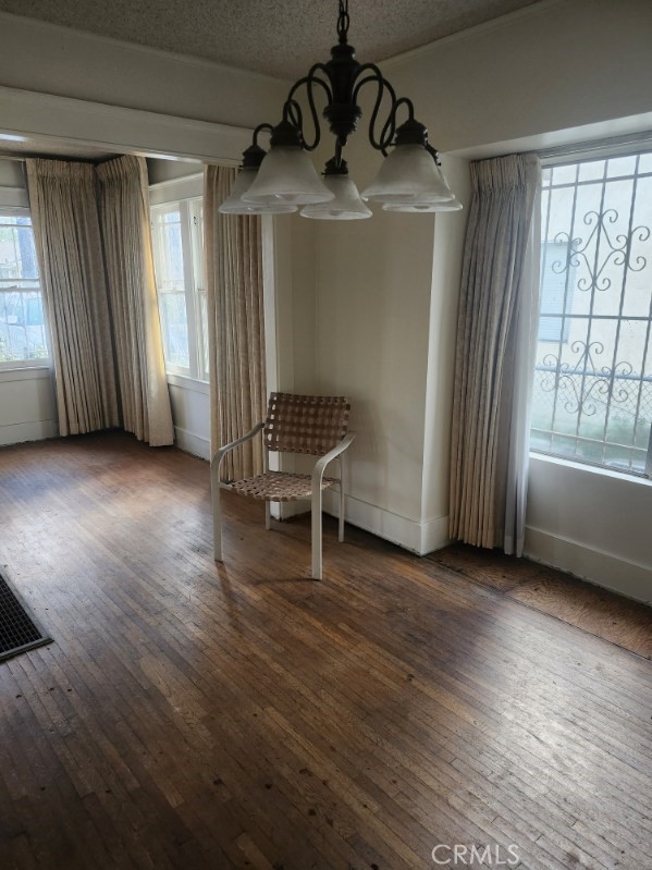 437 W 81st Street, Los Angeles CA: https://media.crmls.org/medias/829f45b7-9b07-42f1-8627-caa76ed7591c.jpg