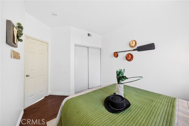 Image 31 of 58 For 13617 Freemont Court