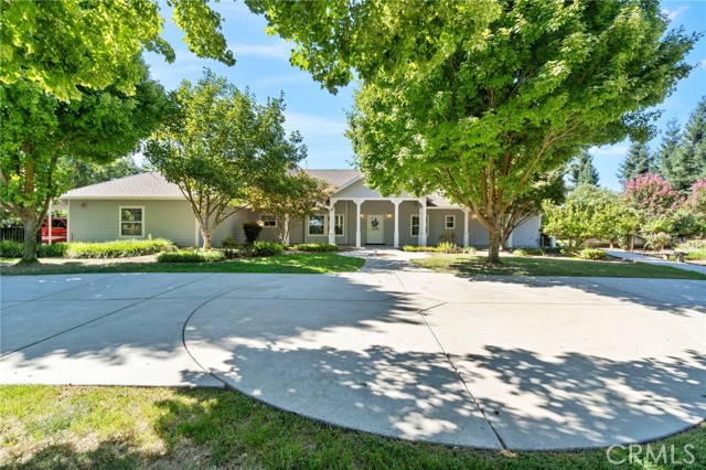 Detail Gallery Image 1 of 1 For 10691 E Tulare Ave, Sanger,  CA 93657 - 6 Beds | 4/1 Baths