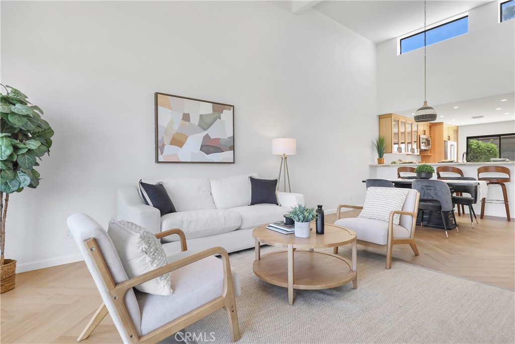 MLS #OC25168664 img 9