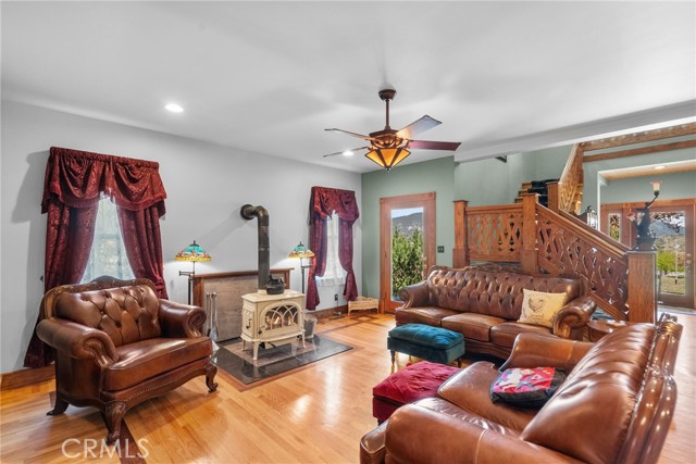 Detail Gallery Image 12 of 74 For 1015 Lorsch St, Frazier Park,  CA 93225 - 4 Beds | 3/1 Baths