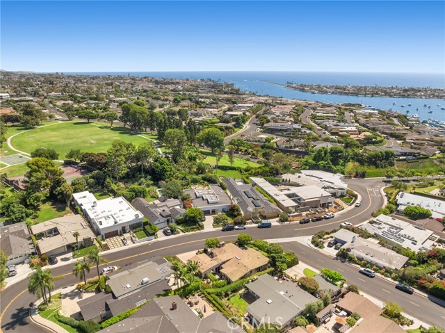 Detail Gallery Image 29 of 31 For 707 Malabar Dr, Corona Del Mar,  CA 92625 - 3 Beds | 2 Baths