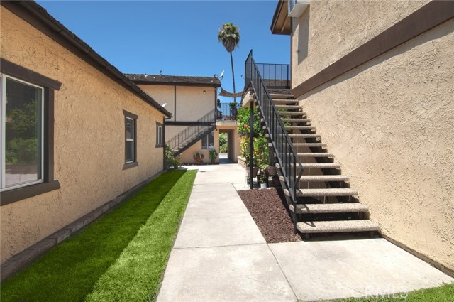 6411 Western Avenue, Buena Park CA: https://media.crmls.org/medias/82a16da0-05b1-40be-8286-ec0da3a53305.jpg