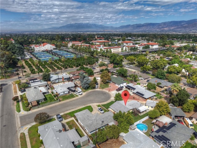 1315 Stillman, Redlands CA: https://media.crmls.org/medias/82a1730d-f79b-491c-838b-15161a4cf3f7.jpg