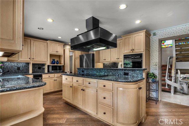 4092 Rousseau Lane, Palos Verdes Peninsula, California 90274, 4 Bedroom Bedrooms, 0 ,3 BathroomBathrooms,Residential,For Sale,Rousseau,0,SB26187457