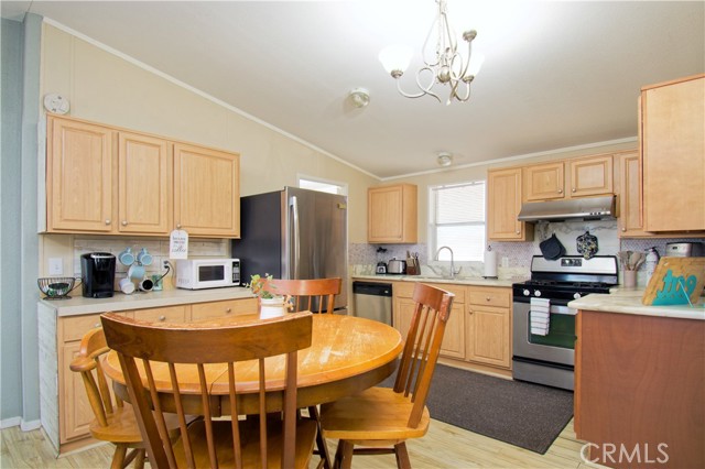 Detail Gallery Image 8 of 27 For 2450 E Hobsonway, Blythe,  CA 92225 - 3 Beds | 2 Baths